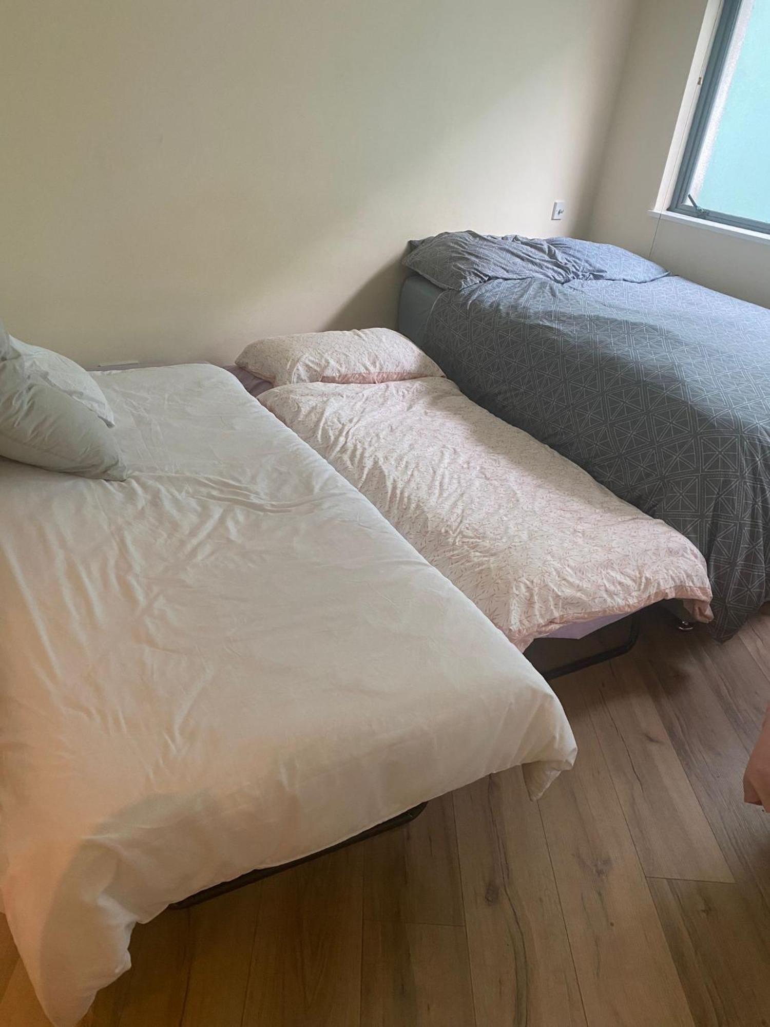 Dublin Airport Big Rooms With Bathroom Outside Room - Kitchen Only 7 Days Reservation Екстериор снимка